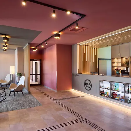 B&B Hotel Emmerich 호텔