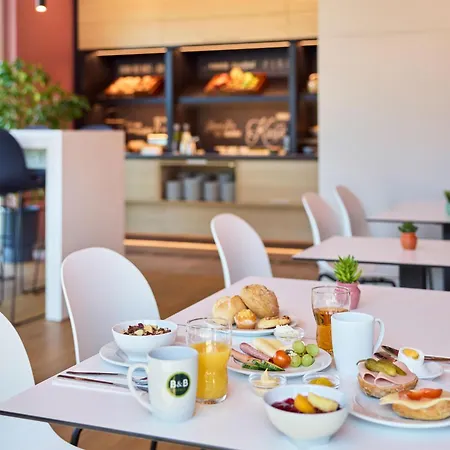 ホテル B&B Hotel Emmerich 3*