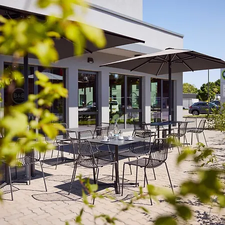 B&B Hotel Emmerich 호텔