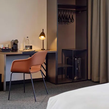 B&B Hotel Emmerich 호텔